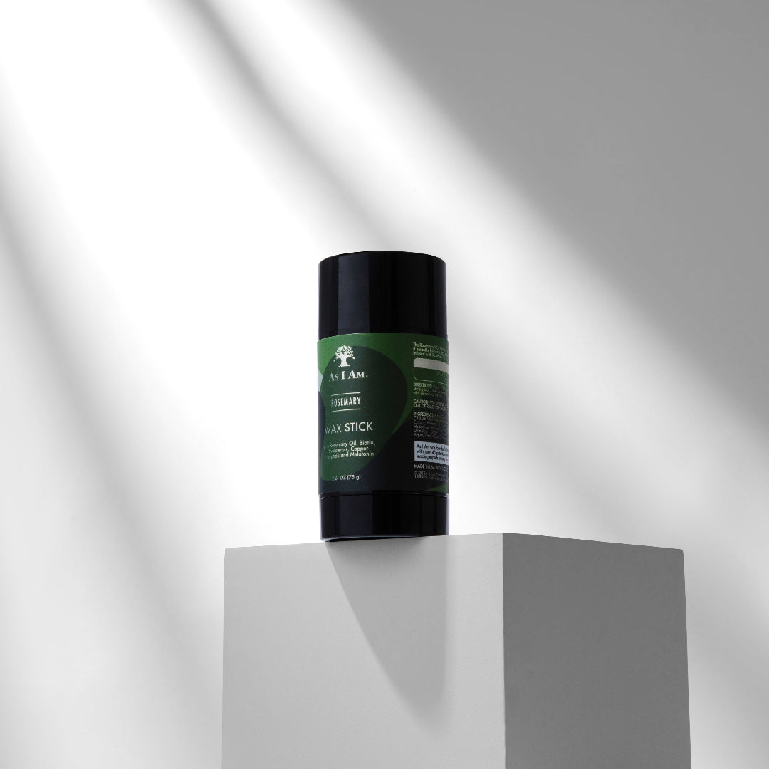 إصبع شمع الروزماري As I Am Rosemary Wax Stick - غني بإكليل الجبل والبيوتين لتسريحات ناعمة وأنيقة. يروّض الشعر المتطاير ويضفي لمعانًا ويوفر ثباتًا مرنًا. مثالي للحواف والتصفيف. 2.7 أونصة 2.7 أونصة.