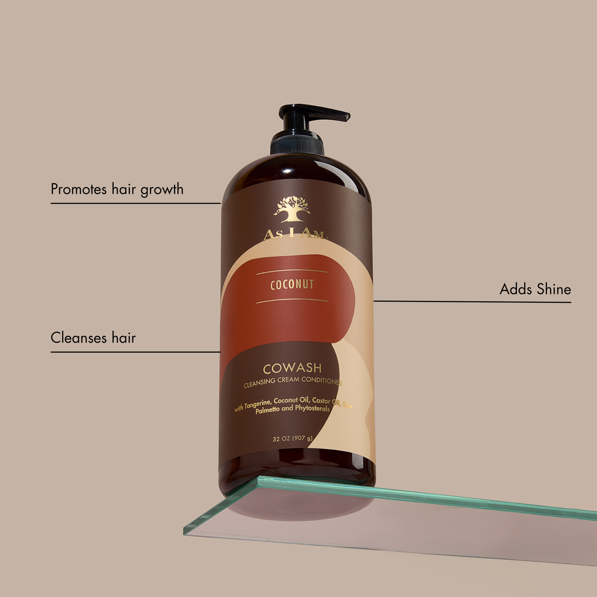 زجاجة بلسم كريم منظف كوواش على خلفية بيج